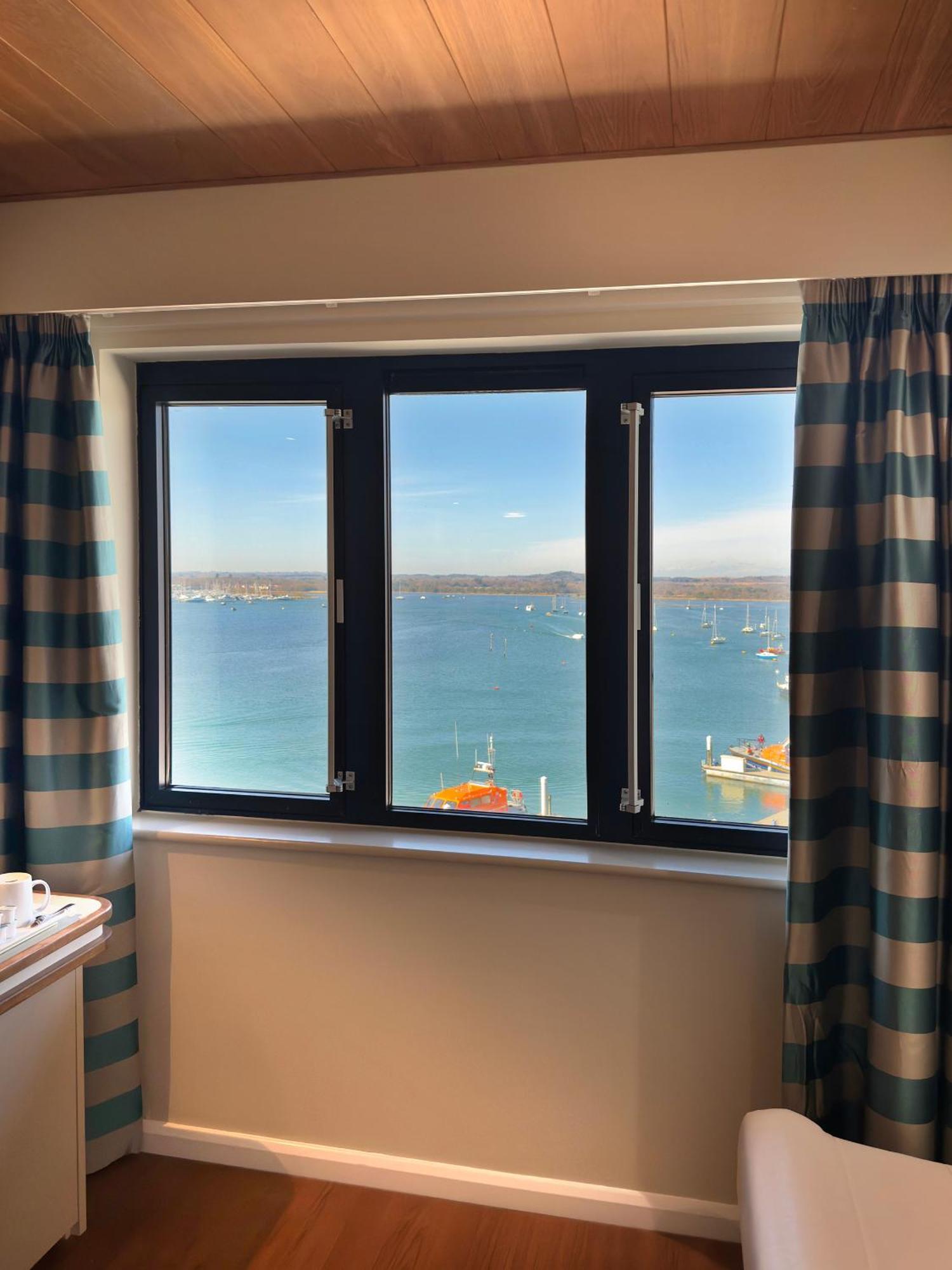 Rnli College Hotell Poole Exteriör bild