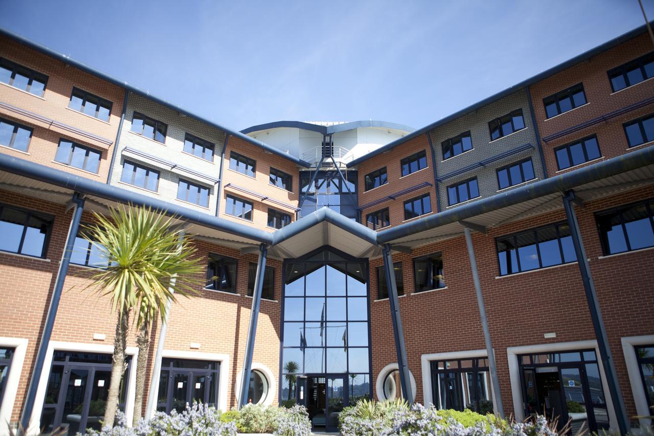 Rnli College Hotell Poole Exteriör bild