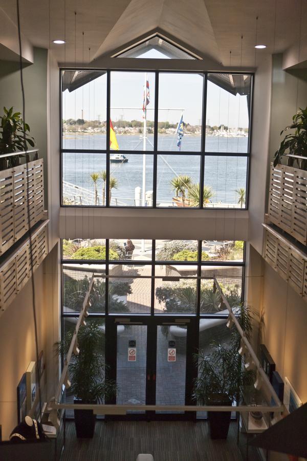 Rnli College Hotell Poole Exteriör bild