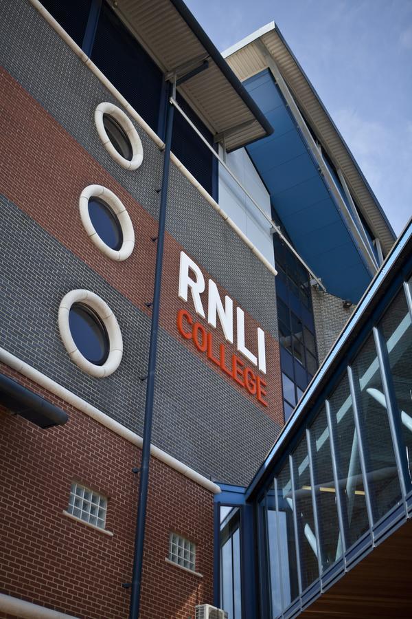 Rnli College Hotell Poole Exteriör bild
